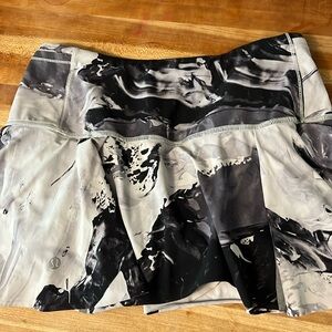 Rare lululemon marble athletic skirt with built in shorts
